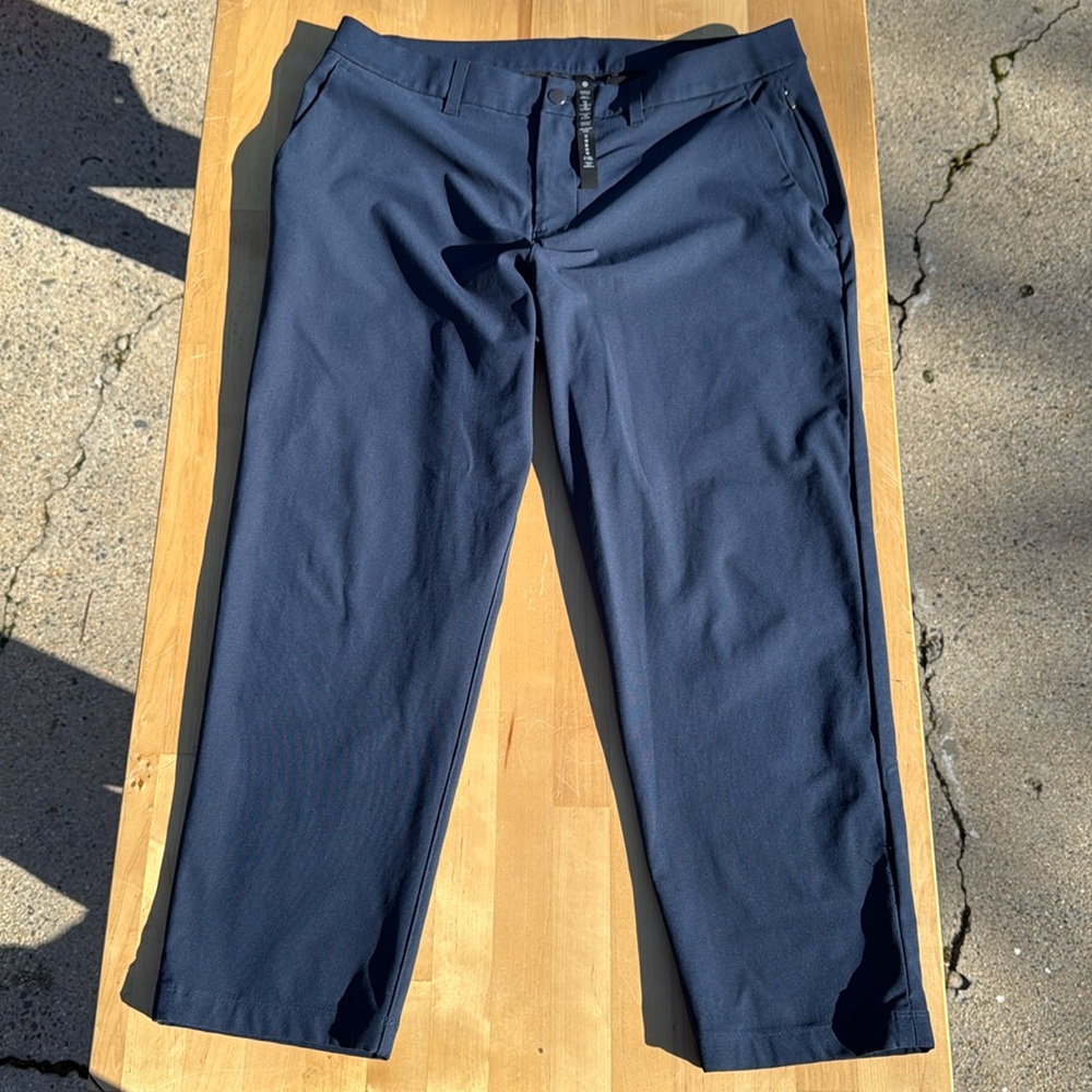 NWOT - Lululemon - ABC Classic Pants - New Version (35x29)